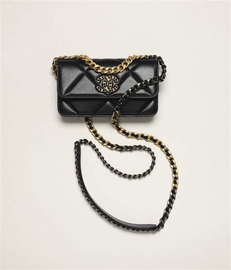 chanel 19 small leather goods|Chanel boy o case small.